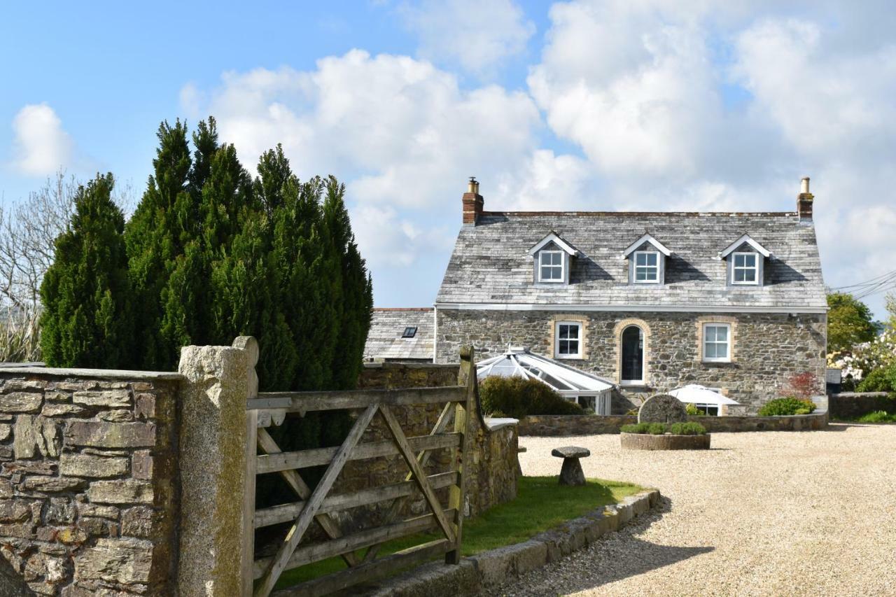 Treveighan Farmhouse Saint Teath Buitenkant foto